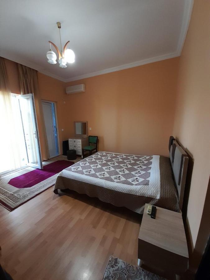 Kemeni Garden Hotell Batumi Eksteriør bilde