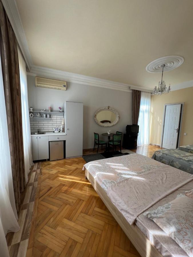 Kemeni Garden Hotell Batumi Eksteriør bilde