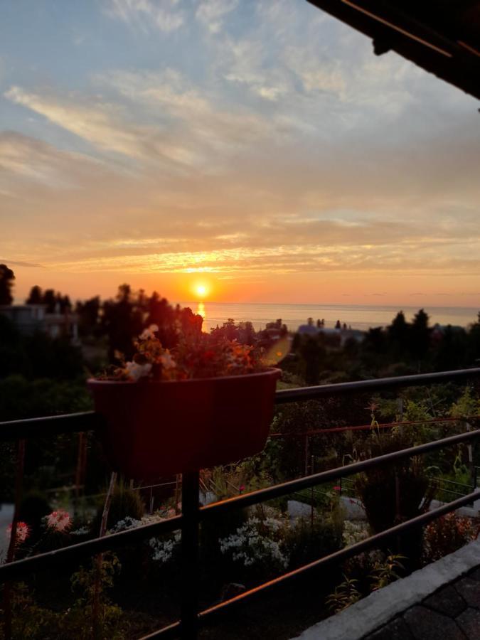 Kemeni Garden Hotell Batumi Eksteriør bilde