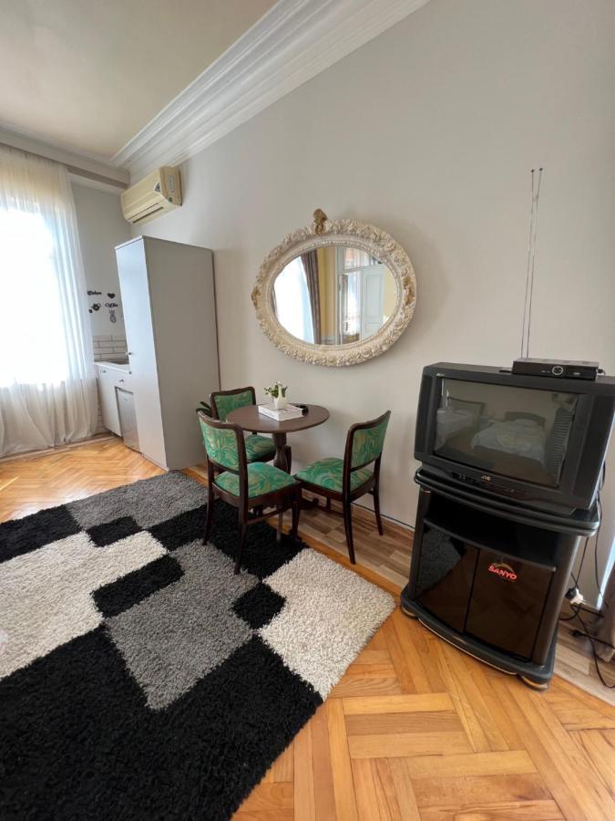 Kemeni Garden Hotell Batumi Eksteriør bilde